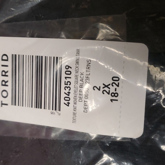 ❤️NWT VINTAGE TORRID CAMI - BLACK WOVEN EYELET SWING TANK - PLUS SIZE - Picture 10 of 14